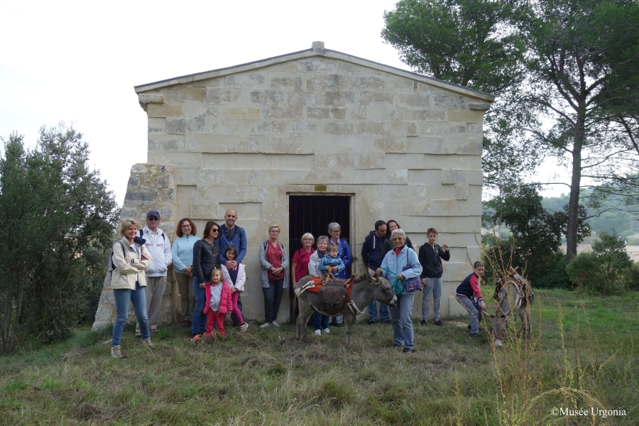 Sentier_de_la_Pierre_-_Orgon_01